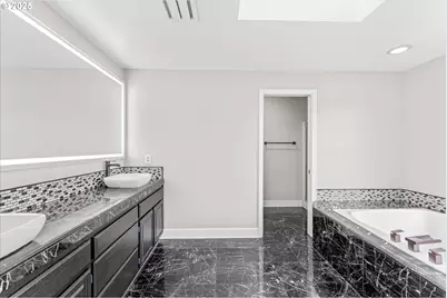 2607 SW Pleasant View Dr, Gresham, OR 97080 - Photo 26