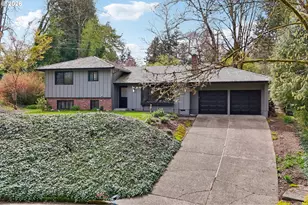 790 Briercliff Ln, Lake Oswego, OR 97034 - Photo 2