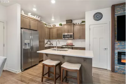 6230 SE Genrosa St, Hillsboro, OR 97123 - Photo 10