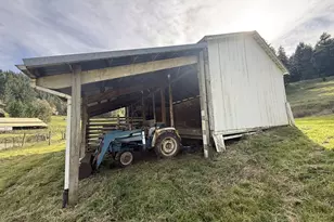 355 Banks Creek Rd, Sutherlin, OR 97479 - Photo 36