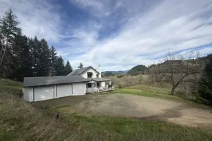 355 Banks Creek Rd, Sutherlin, OR 97479 - Photo 8