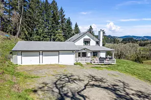 355 Banks Creek Rd, Sutherlin, OR 97479 - Photo 10