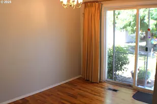 131 Mountain View Ave, Myrtle Creek, OR 97457 - Photo 6