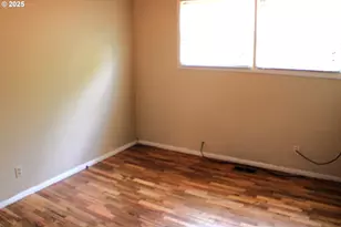 131 Mountain View Ave, Myrtle Creek, OR 97457 - Photo 12