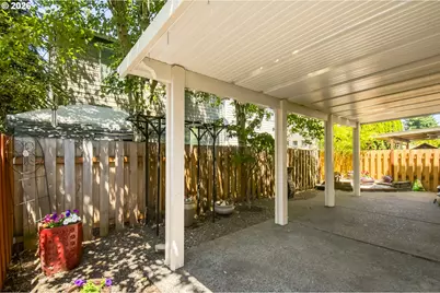 1011 SW 18th Way, Troutdale, OR 97060 - Photo 28