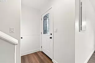 23956 NE Poplar Ct, Wood Village, OR 97060 - Photo 6