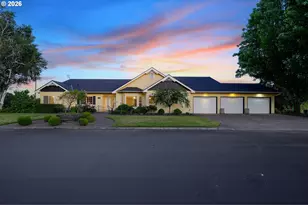 9595 SW Bayou Dr, McMinnville, OR 97128 - Photo 1