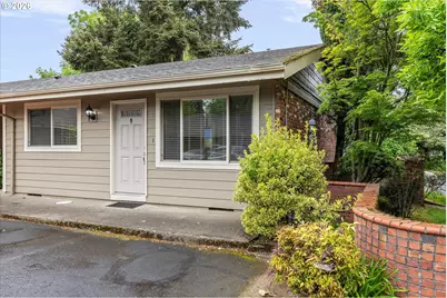 9334 N Lombard St #9, Portland, OR 97203 - Photo 2