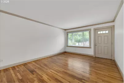 9334 N Lombard St #9, Portland, OR 97203 - Photo 4
