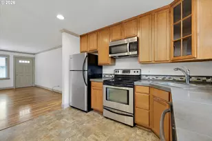 9334 N Lombard St, Portland, OR 97203 - Photo 6