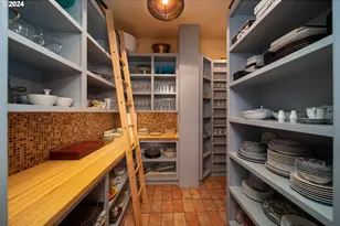 26480 SW Wilken Ln, West Linn, OR 97068 - Photo 10