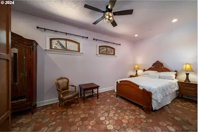 26480 SW Wilken Ln, West Linn, OR 97068 - Photo 12