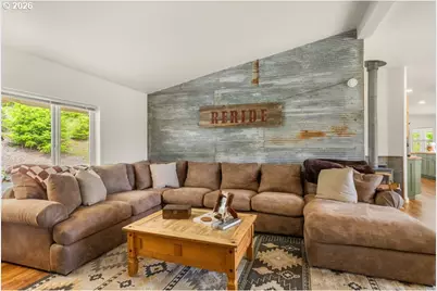 32477 W Saginaw Rd, Cottage Grove, OR 97424 - Photo 4