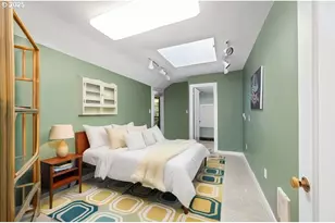 660 SW Evans St, Portland, OR 97219 - Photo 24