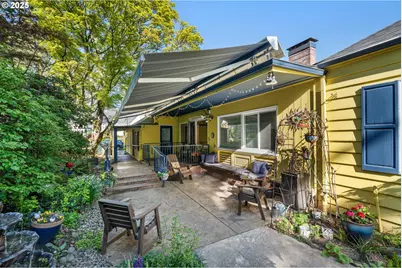 660 SW Evans St, Portland, OR 97219 - Photo 32