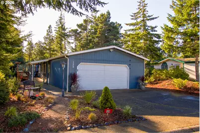 135 43rd Way, Florence, OR 97439 - Photo 1