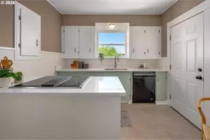 7316 N Kerby Ave, Portland, OR 97217 - Photo 12