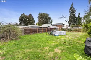 15745 SE McKinley Ave, Clackamas, OR 97015 - Photo 38