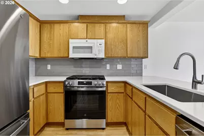 18247 SW Smokette Ln, Beaverton, OR 97003 - Photo 12