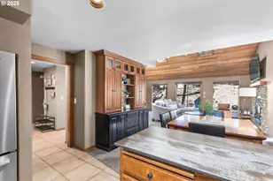 57308 Red Fir Ln, Sunriver, OR 97707 - Photo 6