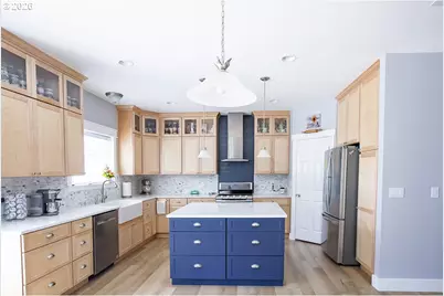 11002 Kristin Way, Island City, OR 97850 - Photo 2