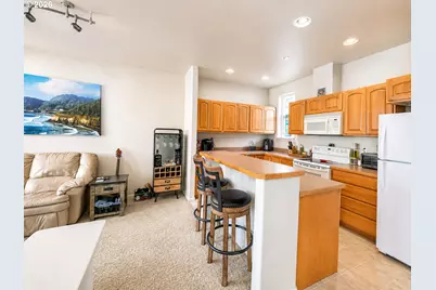 179 Laurel St #16, Florence, OR 97439 - Photo 6