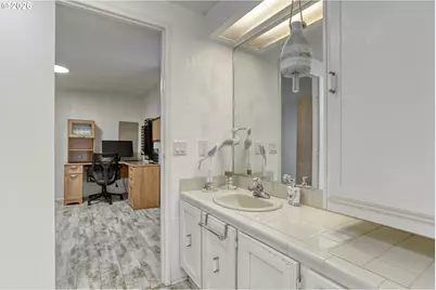 17095 SW Eldorado Dr, Tigard, OR 97224 - Photo 14