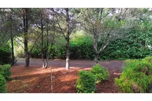 87987 Woodlands Dr, Florence, OR 97439 - Photo 32