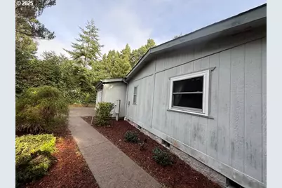 87987 Woodlands Dr, Florence, OR 97439 - Photo 26
