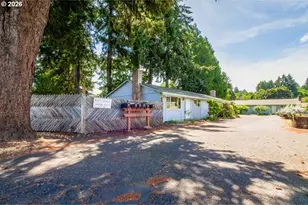 3601 E 18th St, Vancouver, WA 98661 - Photo 2