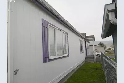 950 Pomona St #183, The Dalles, OR 97058 - Photo 2