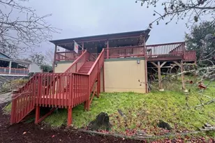 725 NE Denver St, Roseburg, OR 97470 - Photo 24