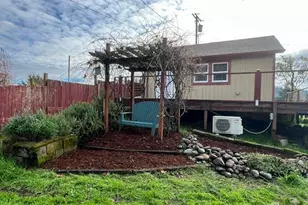 725 NE Denver St, Roseburg, OR 97470 - Photo 28