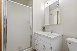 4874 Herman St, Eugene, OR 97404 - Photo 36