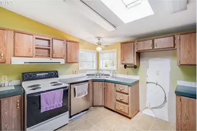 30500 S Deardorff Rd, Molalla, OR 97038 - Photo 32