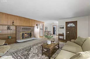 1883 SE Rosebrier Ct, Milwaukie, OR 97267 - Photo 4