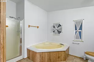 1000 S McKern Ct, Newberg, OR 97132 - Photo 32