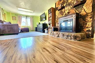 328 E fifth Ave, Sutherlin, OR 97479 - Photo 6