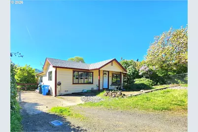 328 E Fifth Ave, Sutherlin, OR 97479 - Photo 2