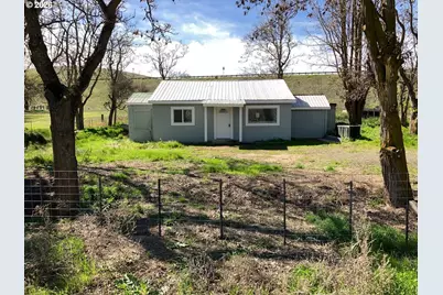44786 Mission Rd, Pendleton, OR 97801 - Photo 1
