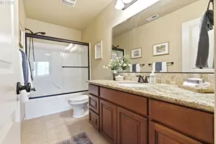 1749 SE Marion St, Portland, OR 97202 - Photo 18