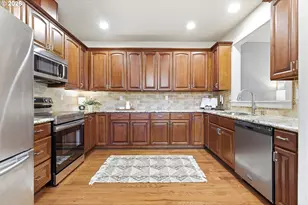 1749 SE Marion St, Portland, OR 97202 - Photo 12