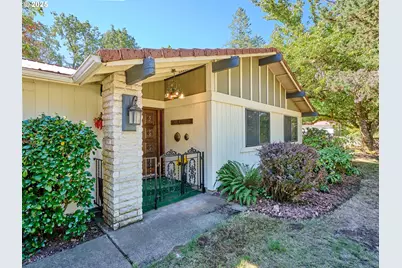 940 SW Main Ave, Mill City, OR 97360 - Photo 1