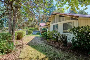 940 SW Main Ave, Mill City, OR 97360 - Photo 2