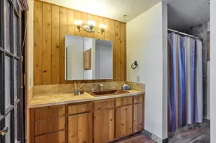 940 SW Main Ave, Mill City, OR 97360 - Photo 24