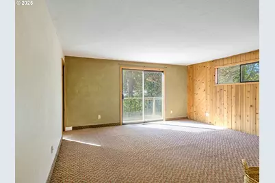 940 SW Main Ave, Mill City, OR 97360 - Photo 26