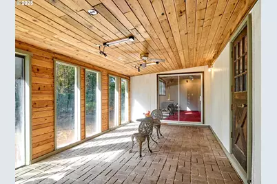 940 SW Main Ave, Mill City, OR 97360 - Photo 14