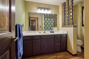 940 SW Main Ave, Mill City, OR 97360 - Photo 20