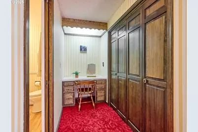 940 SW Main Ave, Mill City, OR 97360 - Photo 16