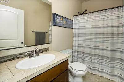 18515 Aladdin Way, Oregon City, OR 97045 - Photo 16